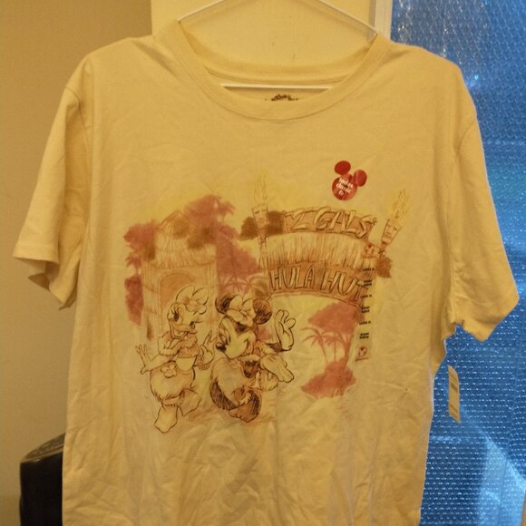 NWT!! DISNEY TIKI KINGDOM DAISY & MINNIE LADIES CLASSIC FIT T-SHIRT, 1X - Picture 1 of 2